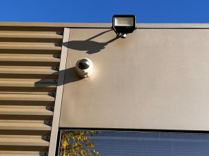 caméra de sécurité avec lumière